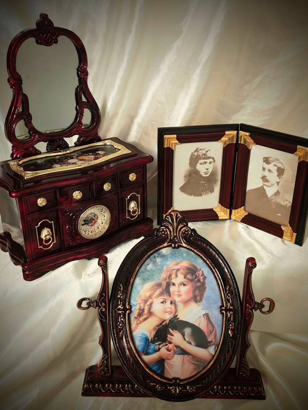 Vintage Mahogany-Style Musical Jewelry Box And Picture Frame Bundle